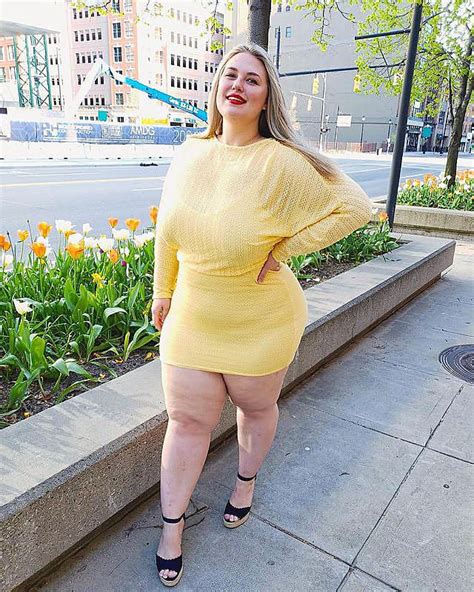 marie, 35, beautician with a big ass and glasses|Marie, 35, beautician with a big ass and glasses, Jacquie et Michel.
